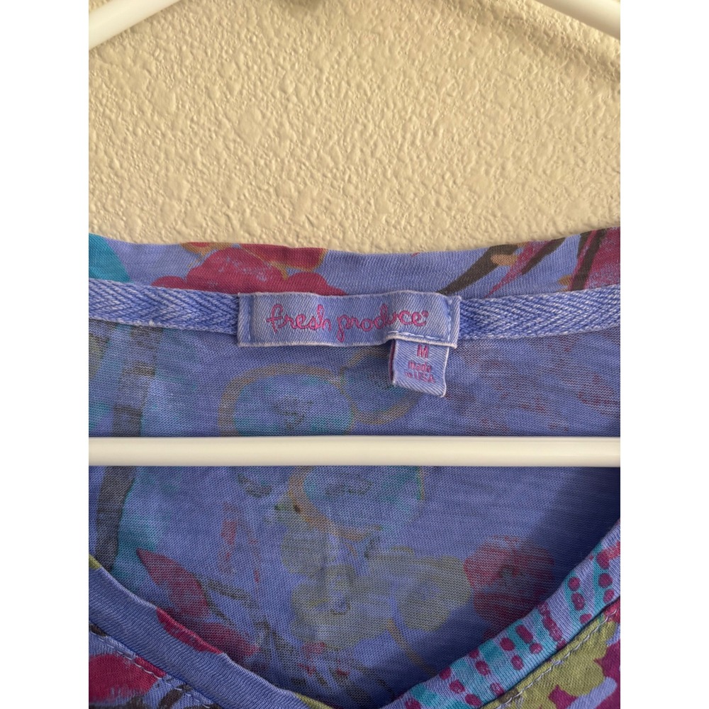 Fresh Produce Top Womens Size Medium Tunic 3/4‎ Sleeve Purple Floral Resortwear - Picture 3 of 4
